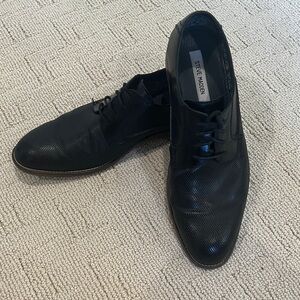 Steve Madden Textured Black Oxfords